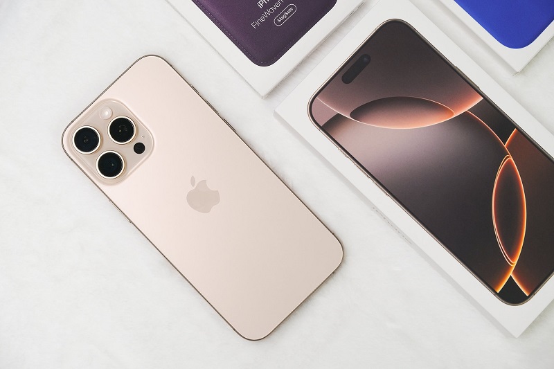 Quà tặng Iphone cao cấp cho nhân viên xuất sắc