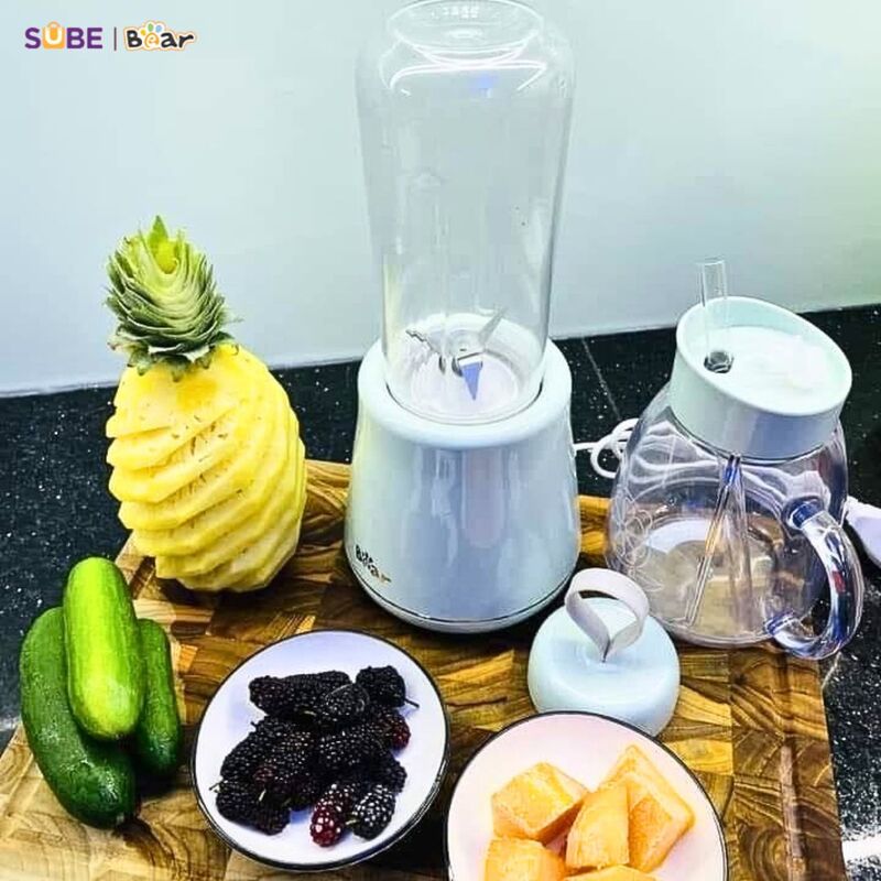 Xử lý máy xay Bear bị kẹt lưỡi dao bằng cách giảm tải thực phẩm và vệ sinh lưỡi dao