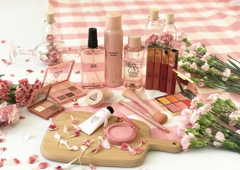 Bộ quà tặng mỹ phẩm makeup cho chị em